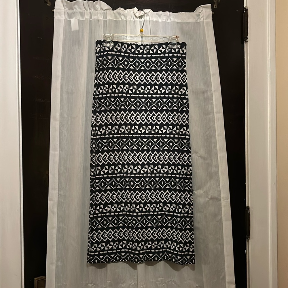 LOFT, size small petite, blue and white maxi skirt with southwestern design